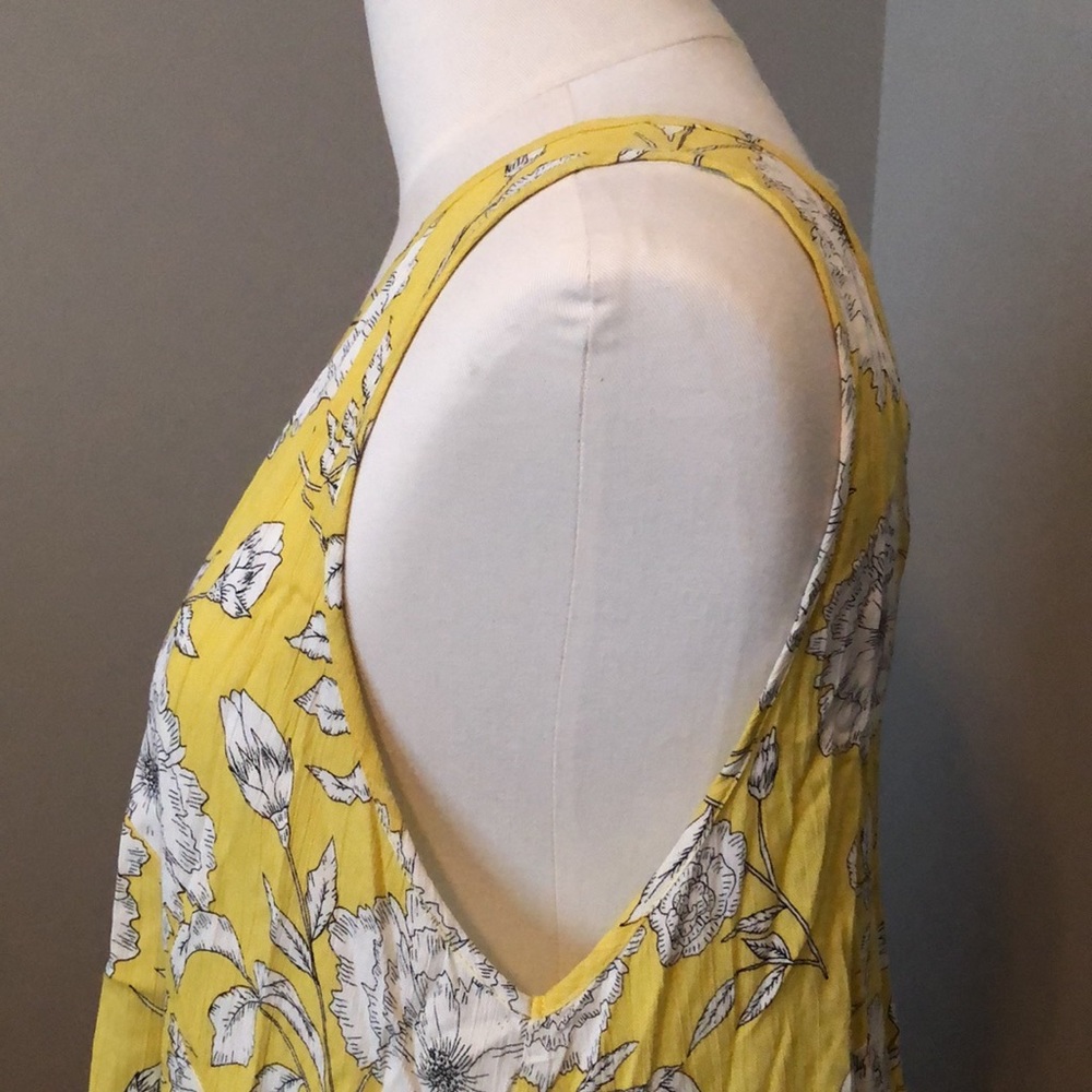 Lush brand, size medium, - Picture 3 of 6